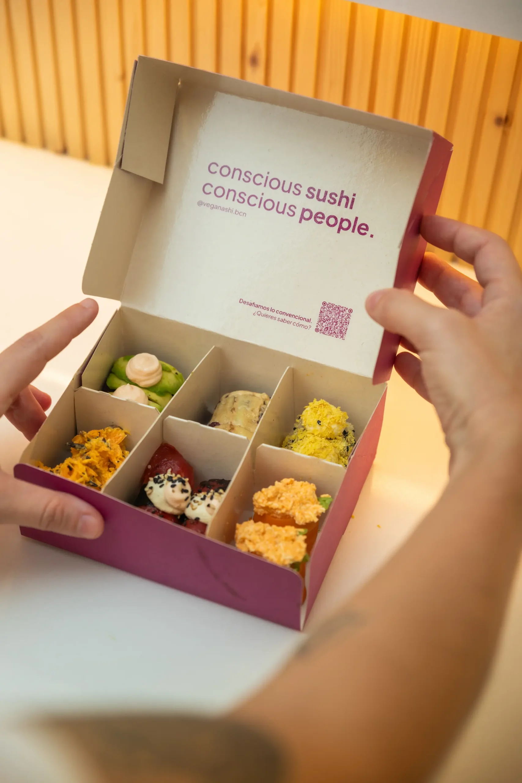Caja de sushi vegano de Veganashi